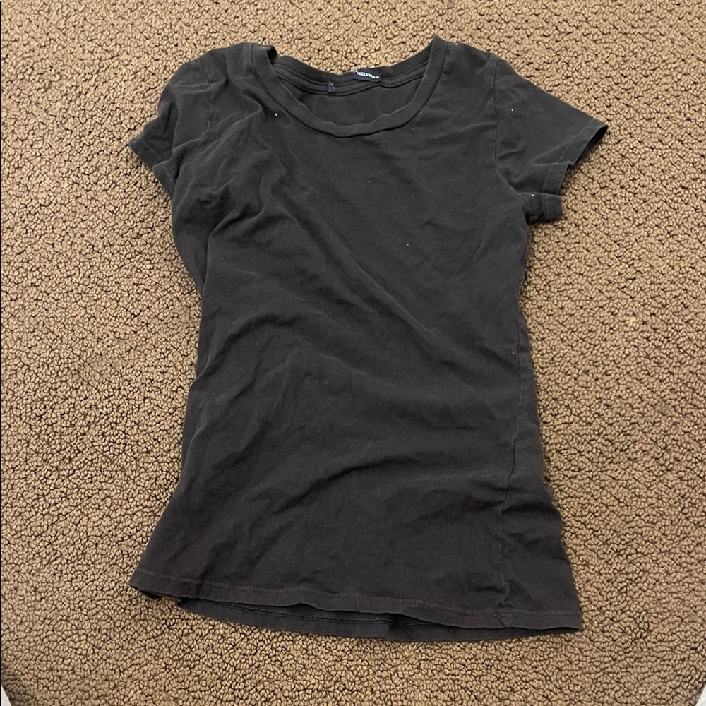 brandy melville scoop neck shirt!